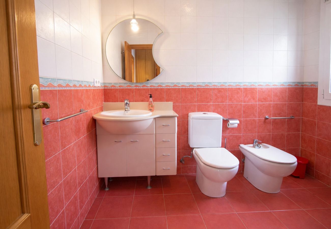 Villa in Torrelles de Llobregat - Nature & Tranquility only 25km from Barcelona 