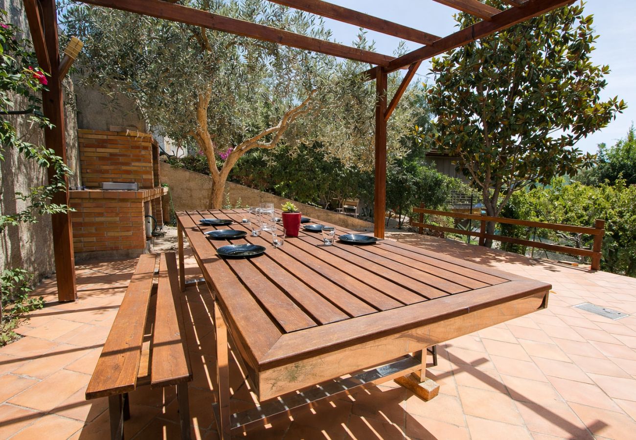 Villa in Torrelles de Llobregat - Nature & Tranquility only 25km from Barcelona 