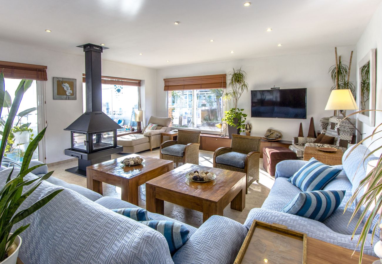 Villa in Malgrat de Mar - Stunning sea views – just 2km to town and beach!