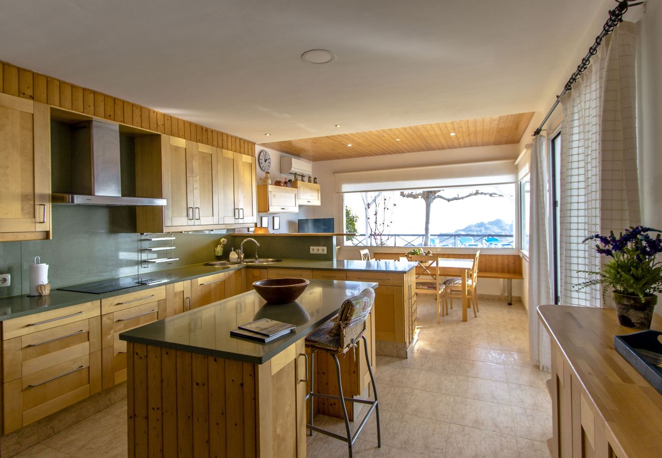 Villa in Malgrat de Mar - Stunning sea views – just 2km to town and beach!