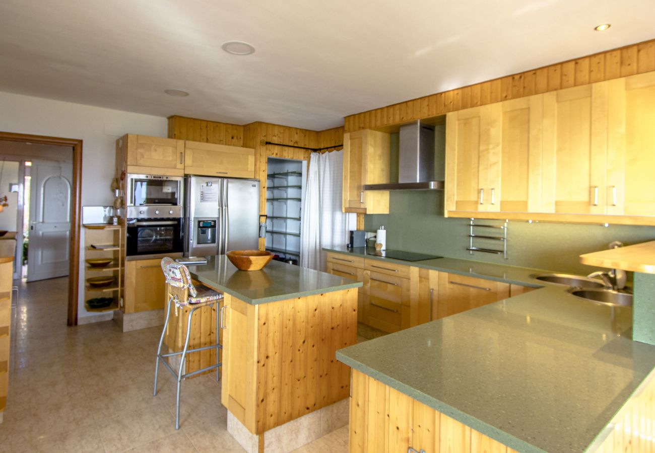 Villa in Malgrat de Mar - Stunning sea views – just 2km to town and beach!