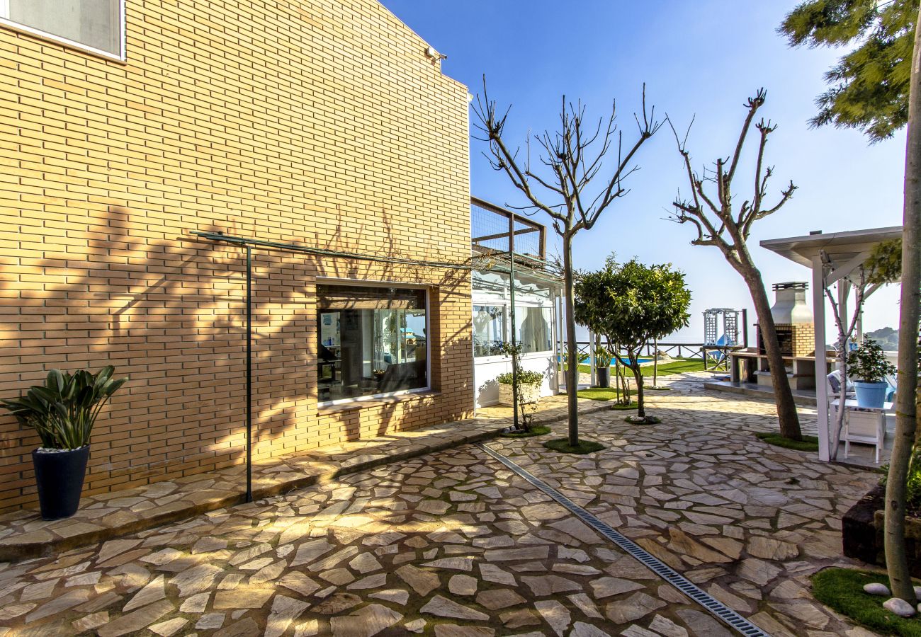 Villa in Malgrat de Mar - Stunning sea views – just 2km to town and beach!
