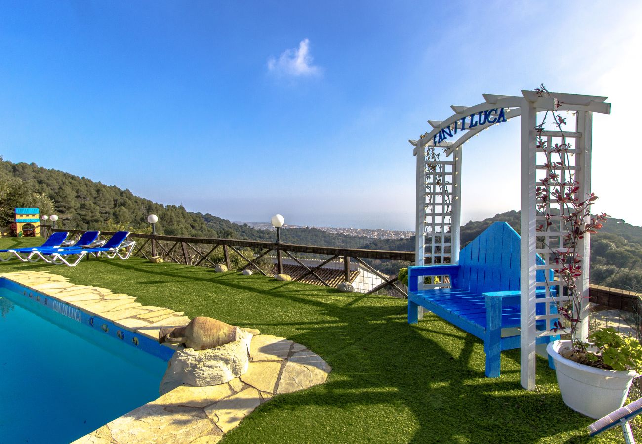 Villa in Malgrat de Mar - Stunning sea views – just 2km to town and beach!