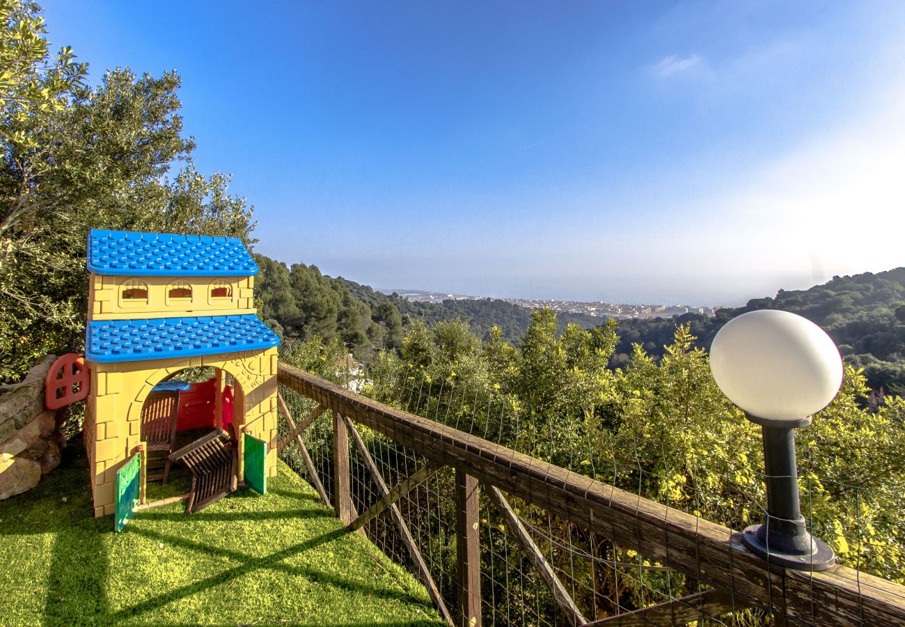 Villa in Malgrat de Mar - Stunning sea views – just 2km to town and beach!
