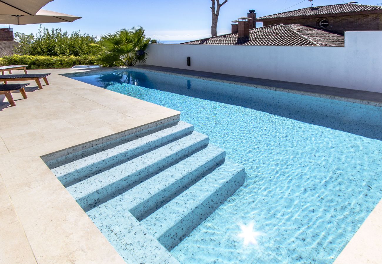 Villa in El Vendrell - Exceptional Villa w/ sea views only 1.8km to beach!