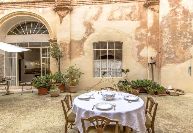 Villa in Vila-Rodona - Breathtaking 18th Century Converted Convent! Villa in Vila-Rodona - Breathtaking 18th Century Converted Convent!