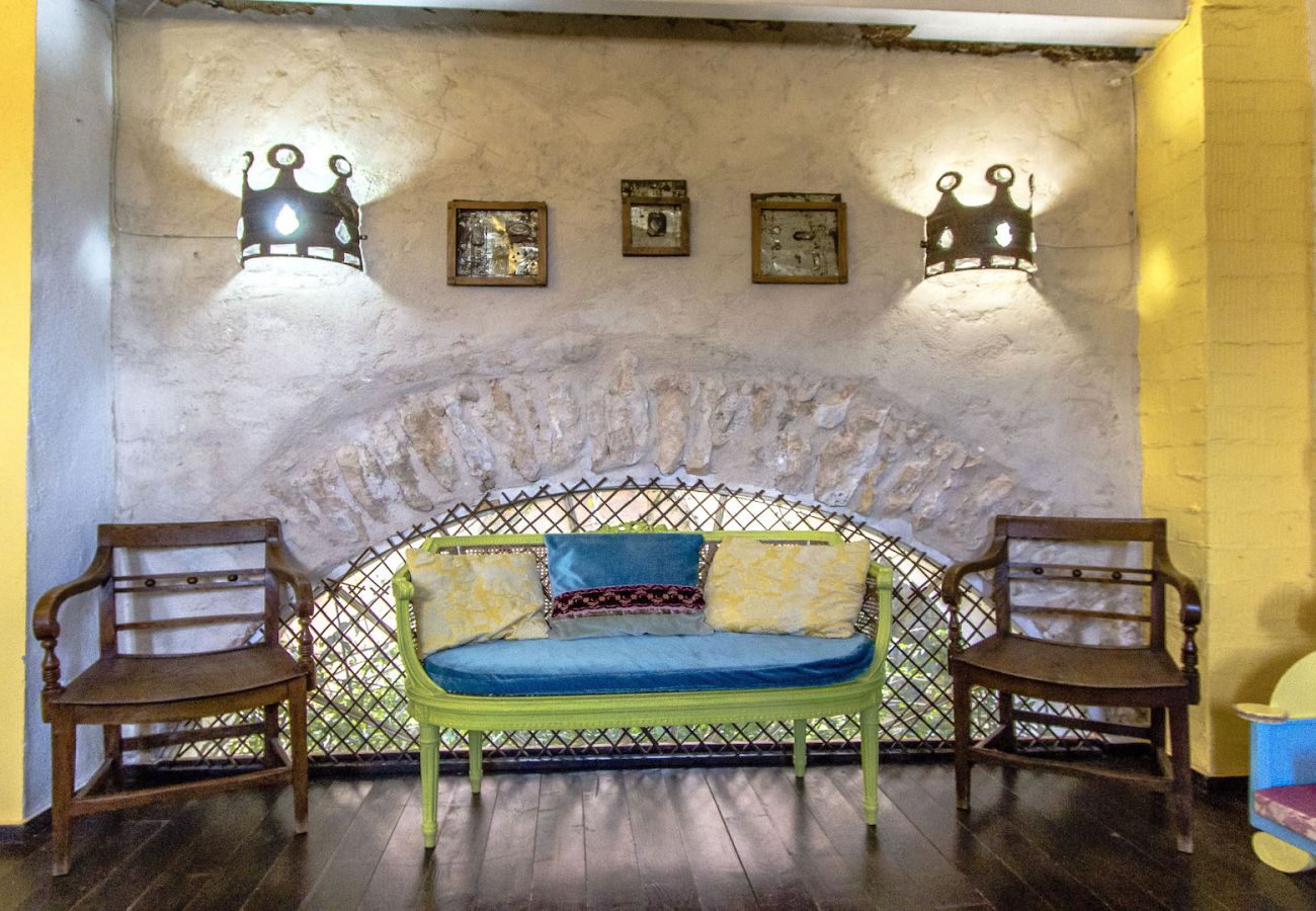 Villa in Vila-Rodona - Breathtaking 18th Century Converted Convent!