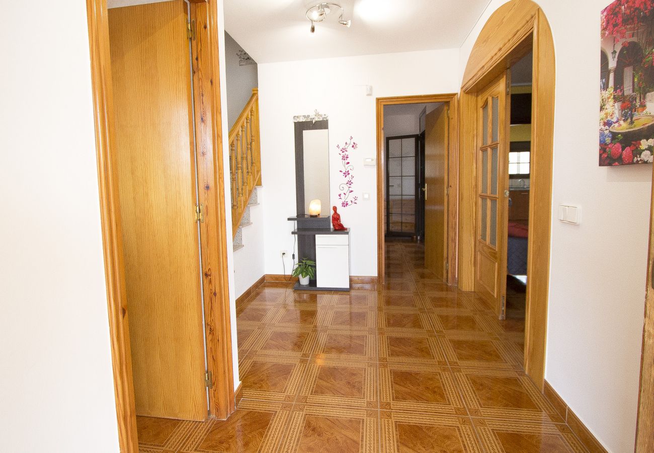 Villa in Sils - Private pool & easy access to BCN & Costa Brava!