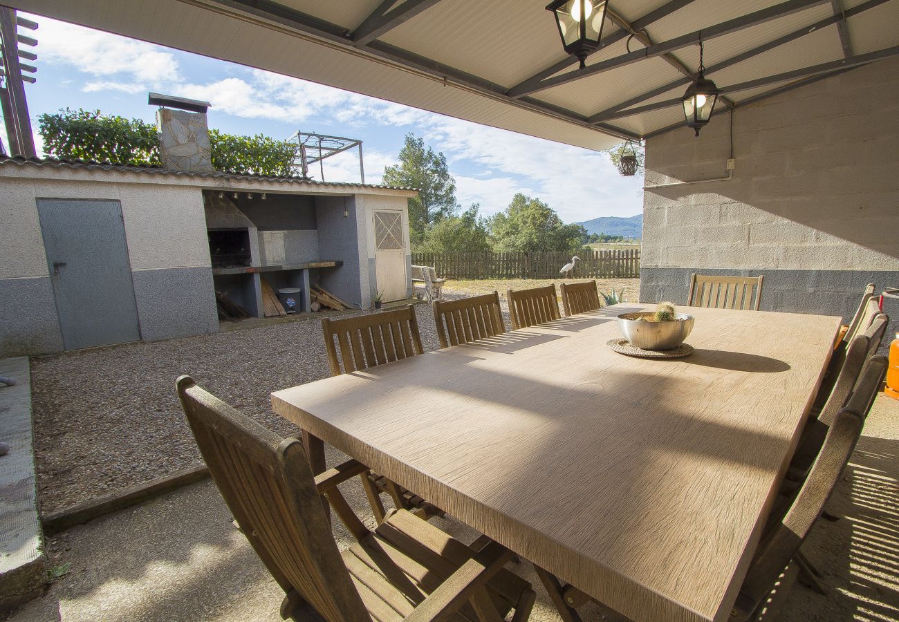 Villa in Piera - A Cozy Catalan hideaway just 30min from Sitges!