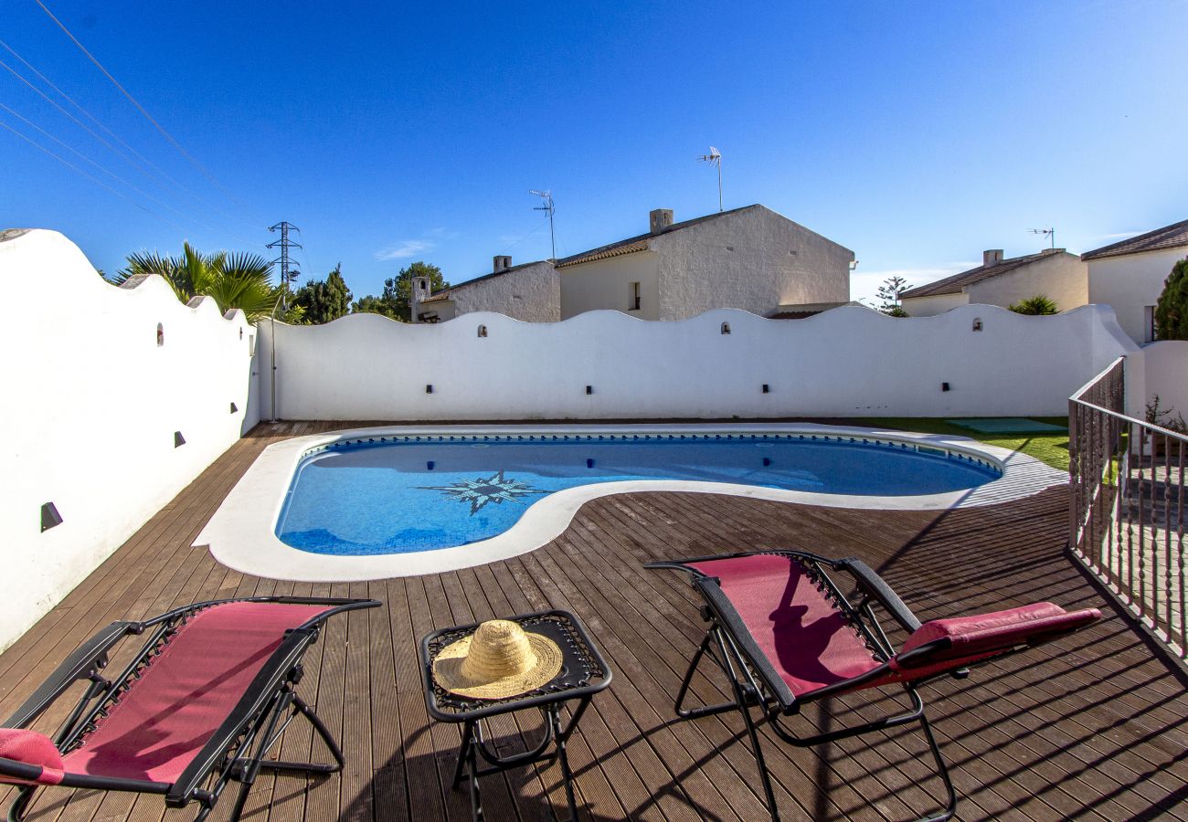 Villa in Cunit - Fab Fun - beach, forest and village center 1km