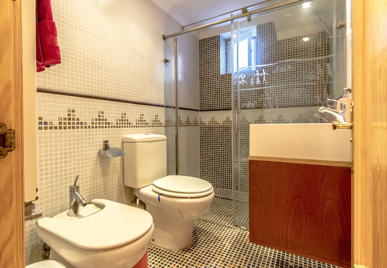 Villa in Cunit - Fab Fun - beach, forest and village center 1km