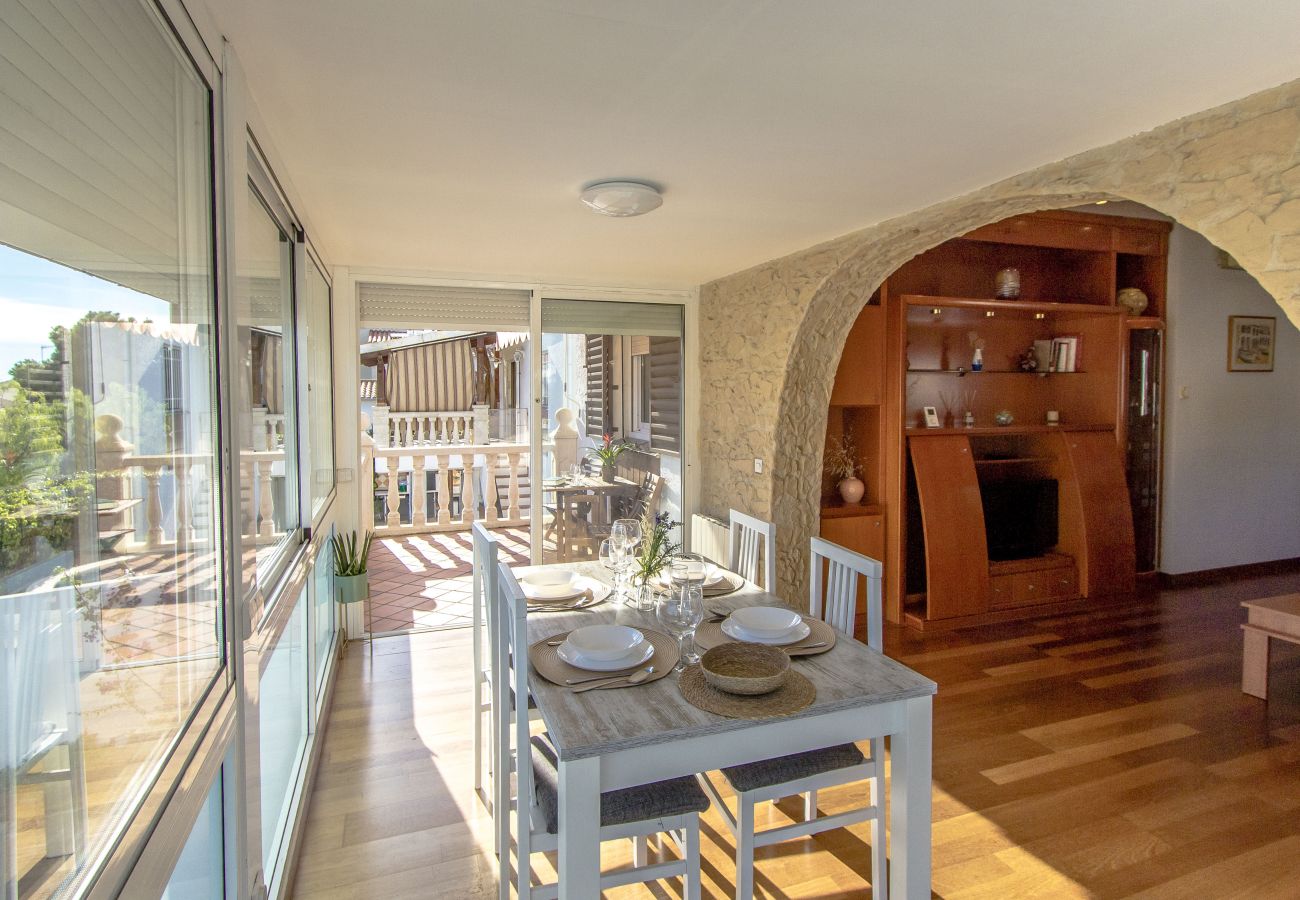 Villa in Cunit - Fab Fun - beach, forest and village center 1km