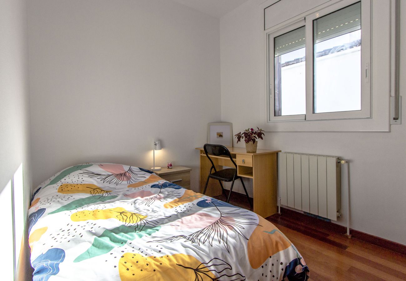Villa in Cunit - Fab Fun - beach, forest and village center 1km
