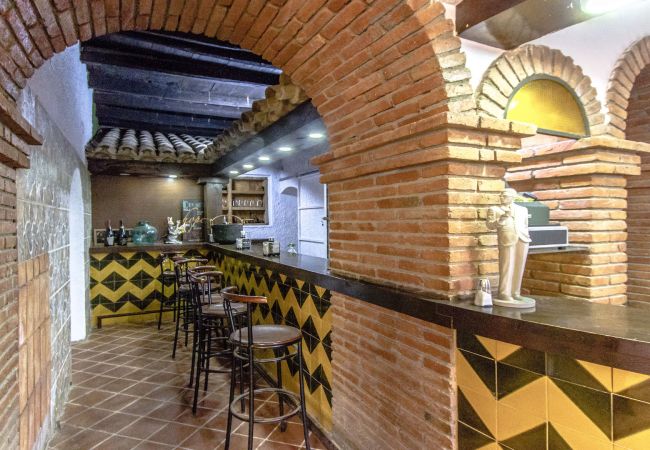 Villa in Bigues i Riells - Your own private hotel 30 min to BCN for 25 guests Villa in Bigues i Riells - Your own private hotel 30 min to BCN for 25 guests