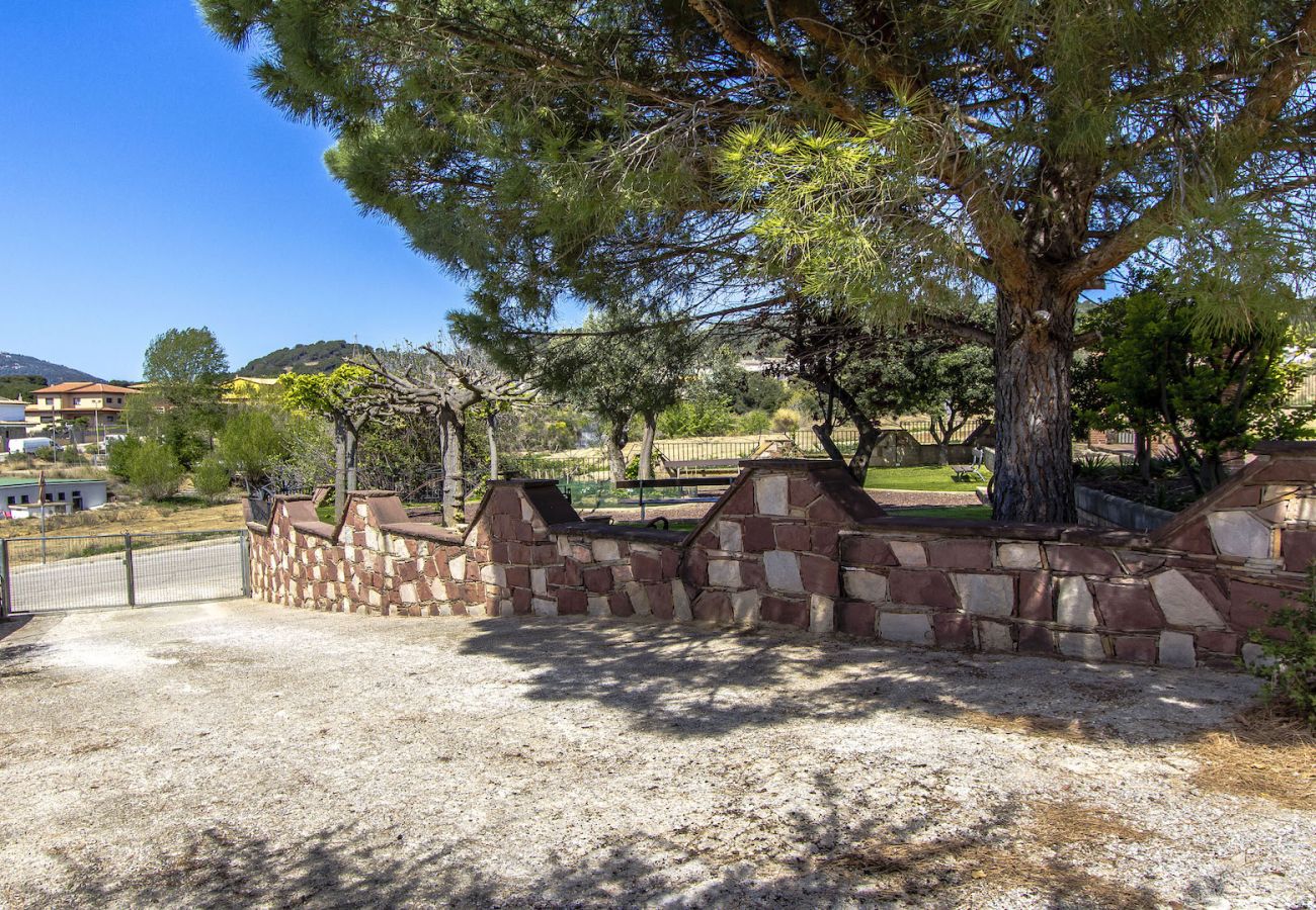 Villa in Bigues i Riells - Your own private hotel 30 min to BCN for 25 guests