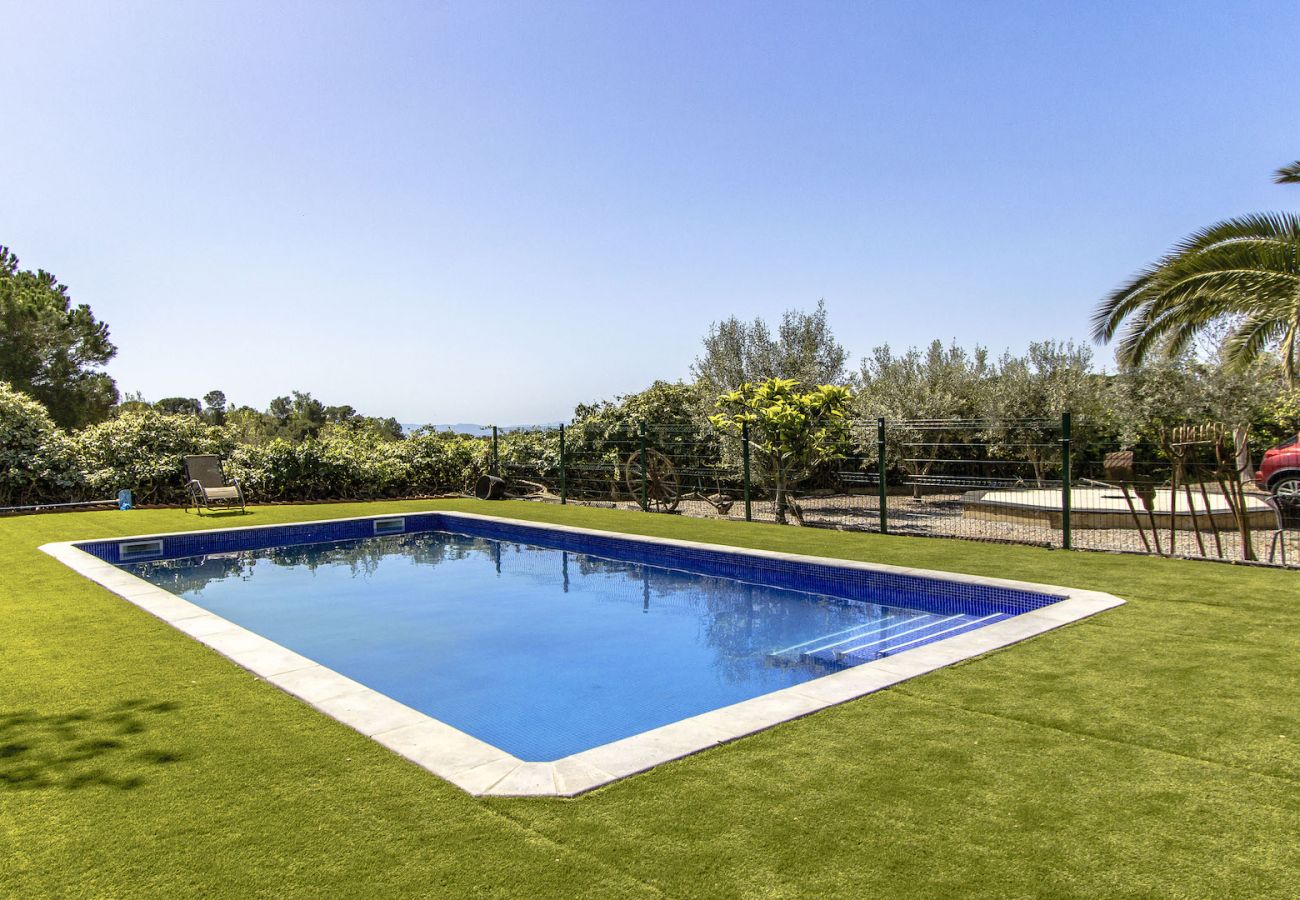 Villa in Bigues i Riells - Your own private hotel 30 min to BCN for 25 guests