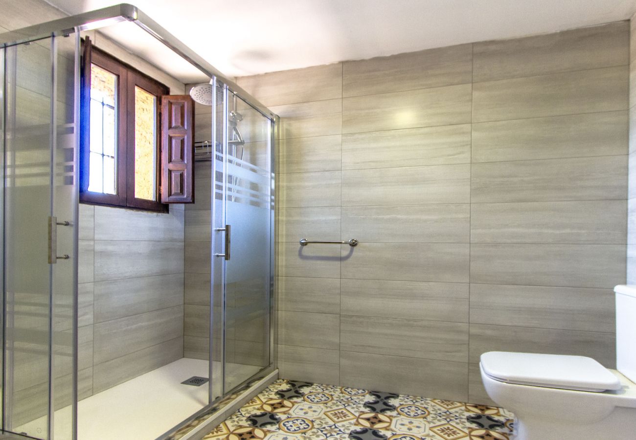 Villa in Bigues i Riells - Your own private hotel 30 min to BCN for 25 guests