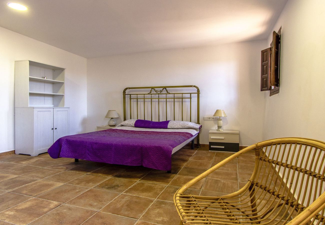 Villa in Bigues i Riells - Your own private hotel 30 min to BCN for 25 guests