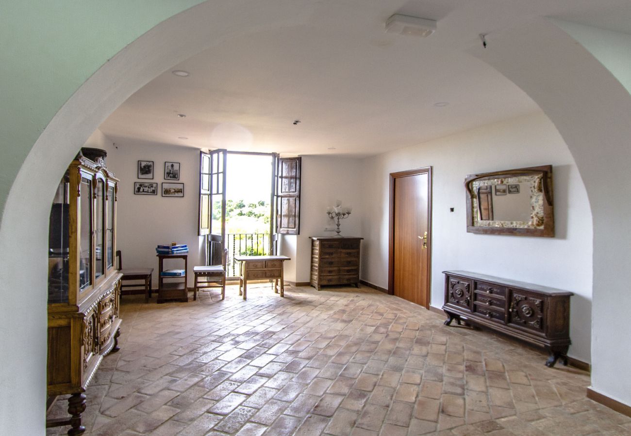 Villa in Bigues i Riells - Your own private hotel 30 min to BCN for 25 guests