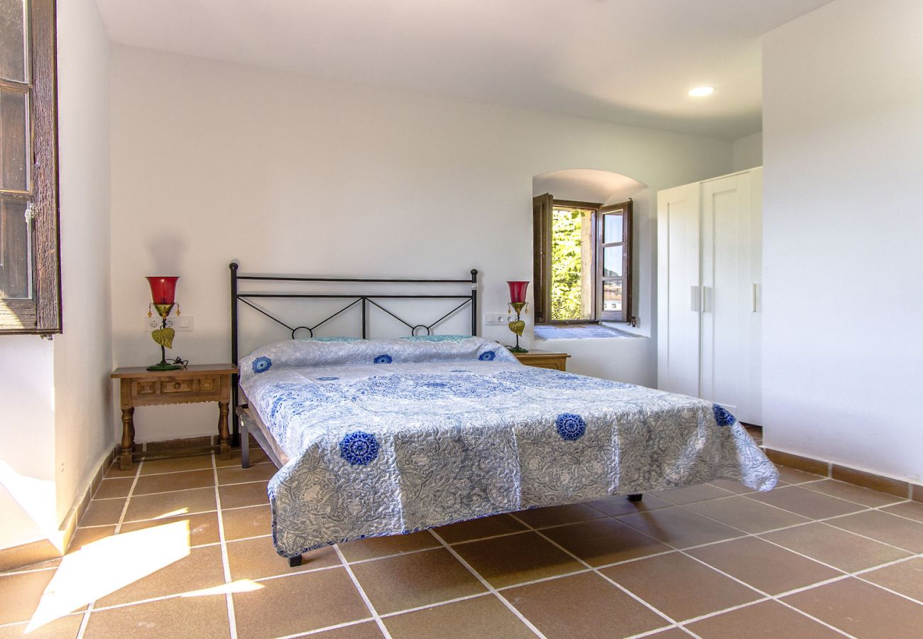 Villa in Bigues i Riells - Your own private hotel 30 min to BCN for 25 guests