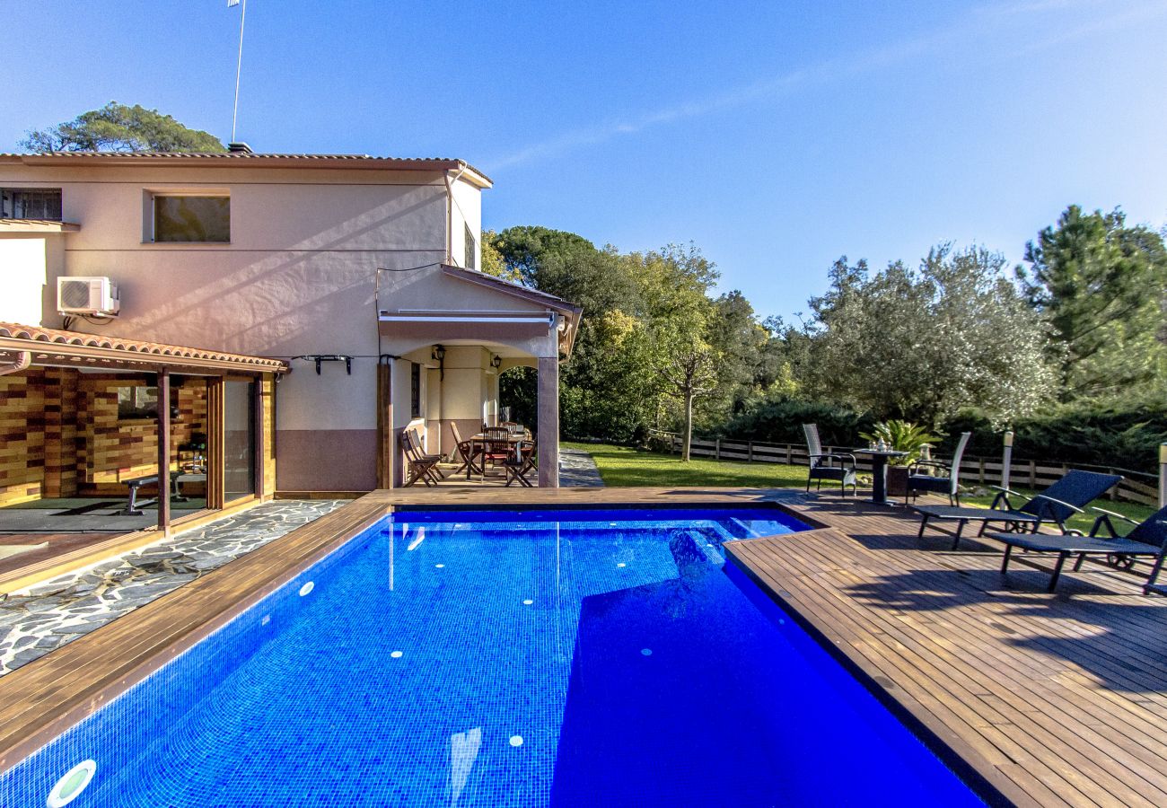 Villa in Sant Celoni -  Mediterranean Sanctuary w/ pool & JACUZZI near BCN