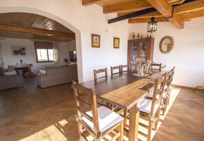 Villa in Sant Pau d’Ordal - Indoor AND outdoor pools, Sauna, Gym, Games Area Villa in Sant Pau d’Ordal - Indoor AND outdoor pools, Sauna, Gym, Games Area