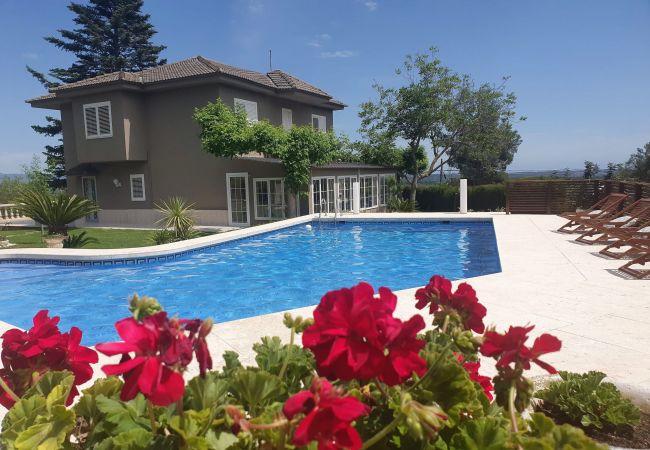 Villa/Dettached house in Alcover - Close to Salou and just steps from the village!