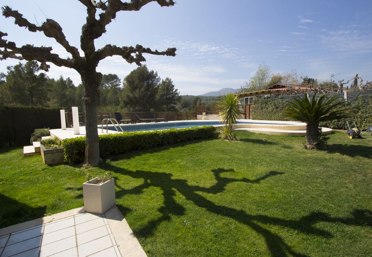 Villa in Alcover - Close to Salou and just steps from the village!