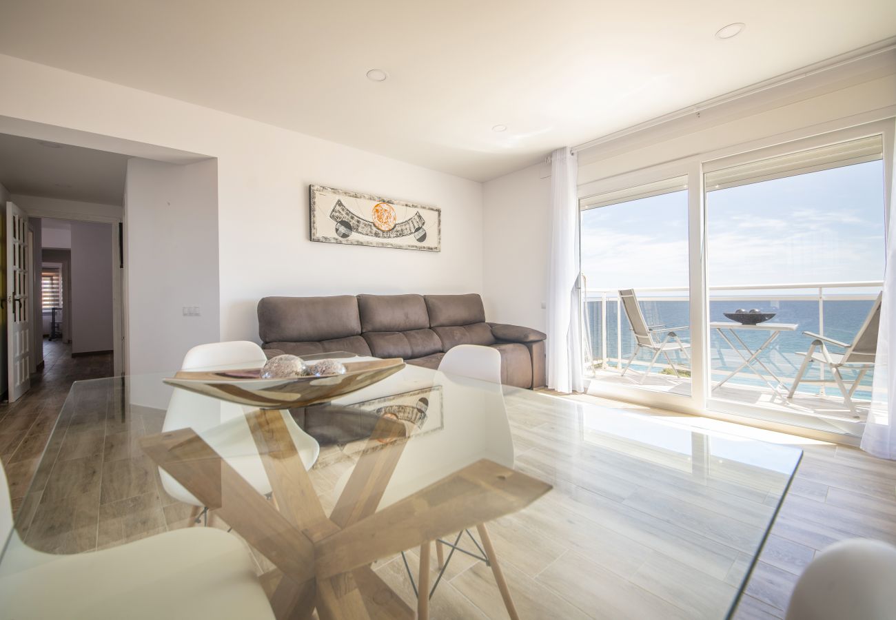 Apartment in Miami Playa - Modern Beachfront apartment with Sea Views