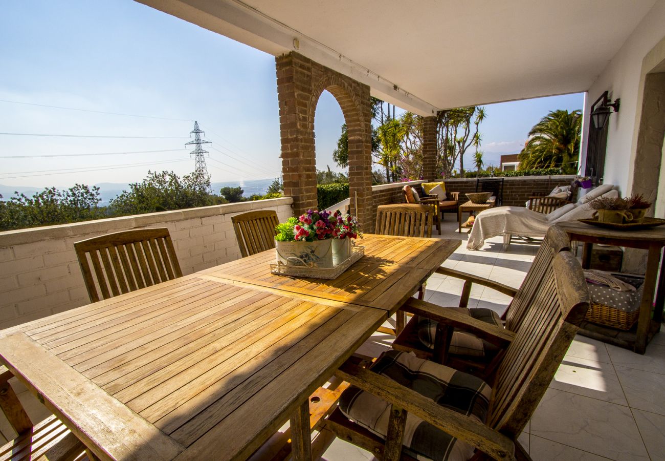 Villa in Tortosa - Villa Tortosa, only 20km to Costa Dorada beaches! 