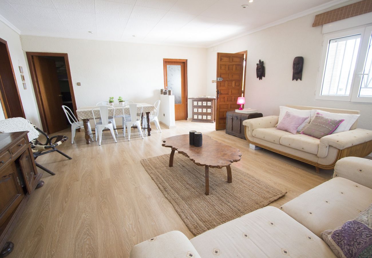 Villa in Tortosa - Villa Tortosa, only 20km to Costa Dorada beaches! 