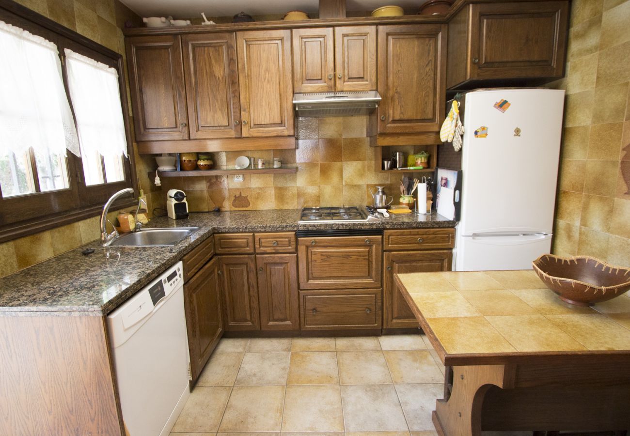 Villa in Cervelló - Private paradise - hop, skip or jump to Barcelona!
