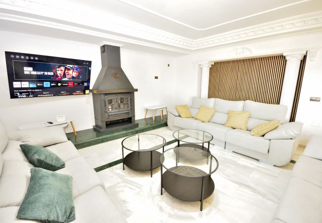 Villa in Málaga - Málaga Castle: 3.5km’s to beach and city center Villa in Málaga - Málaga Castle: 3.5km’s to beach and city center
