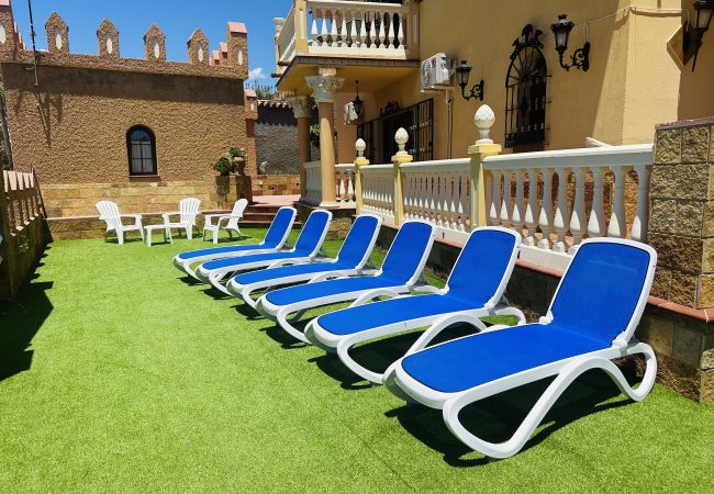 Villa in Málaga - Málaga Castle: 3.5km’s to beach and city center Villa in Málaga - Málaga Castle: 3.5km’s to beach and city center