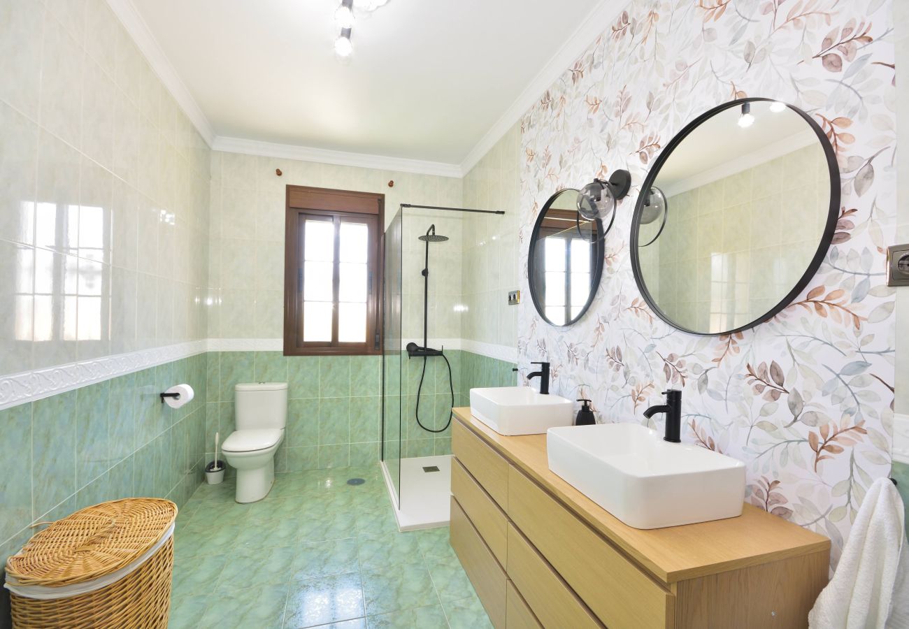 Villa in Málaga - Málaga Castle: 3.5km’s to beach and city center