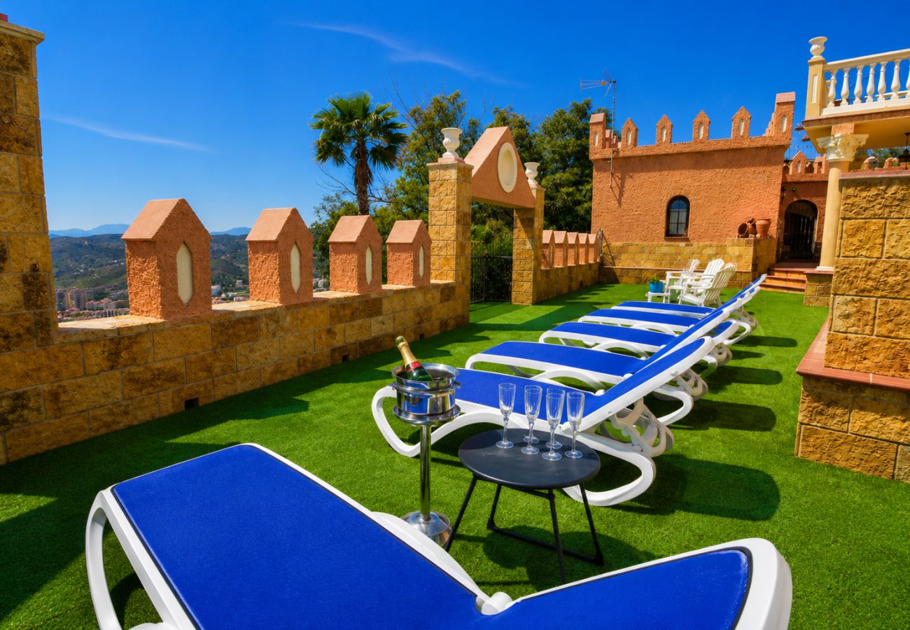 Villa in Málaga - Málaga Castle: 3.5km’s to beach and city center