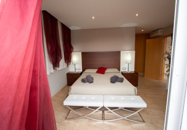 Villa in El Perelló - Tranquil Paradise, Private Pool - only 200m to beach!  Villa in El Perelló - Tranquil Paradise, Private Pool - only 200m to beach!