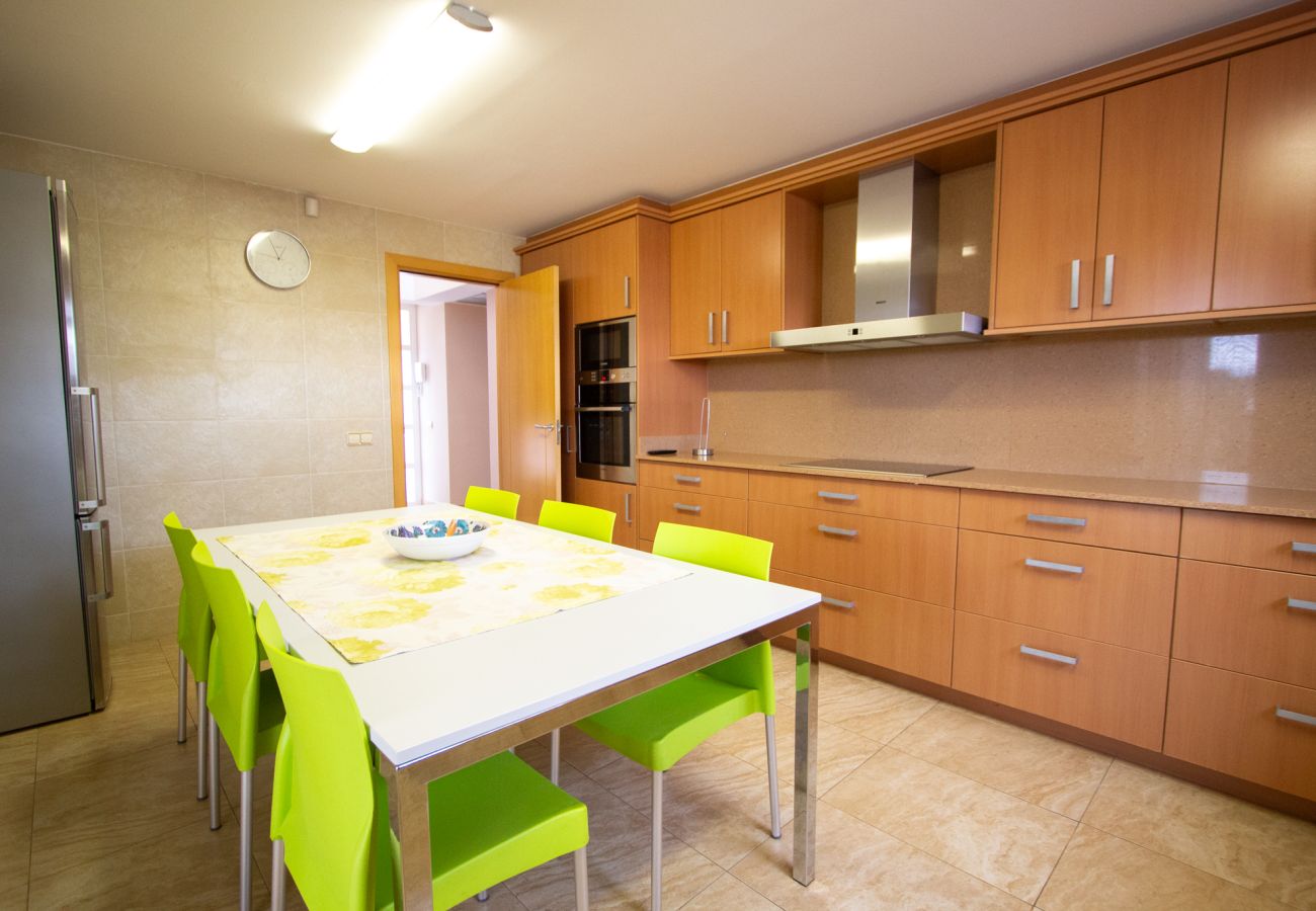 Villa in El Perelló - Tranquil Paradise, Private Pool - only 200m to beach! 