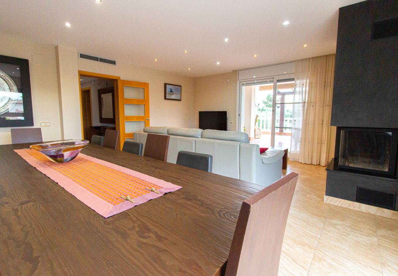 Villa in El Perelló - Tranquil Paradise, Private Pool - only 200m to beach! 