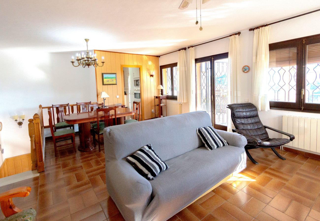Villa in Blanes - Heart of Costa Brava and 2.7 km's to beach!