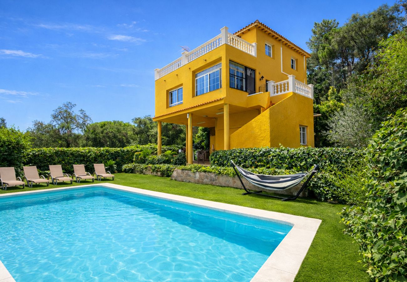 Villa in maçanet de la selva - 2 Private Abodes in One Magnificent Villa!