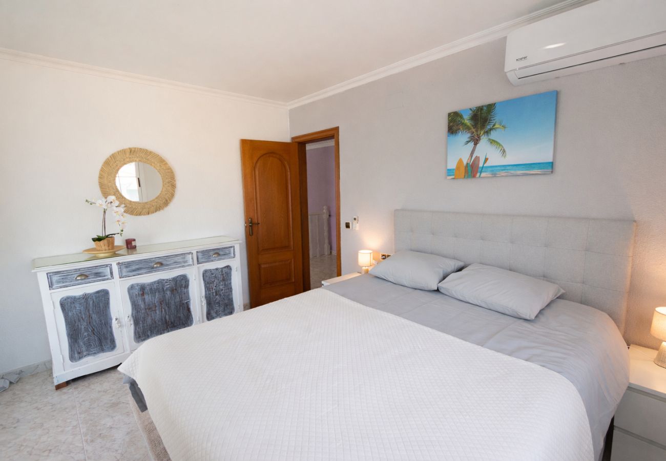 Villa in maçanet de la selva - 2 Private Abodes in One Magnificent Villa!