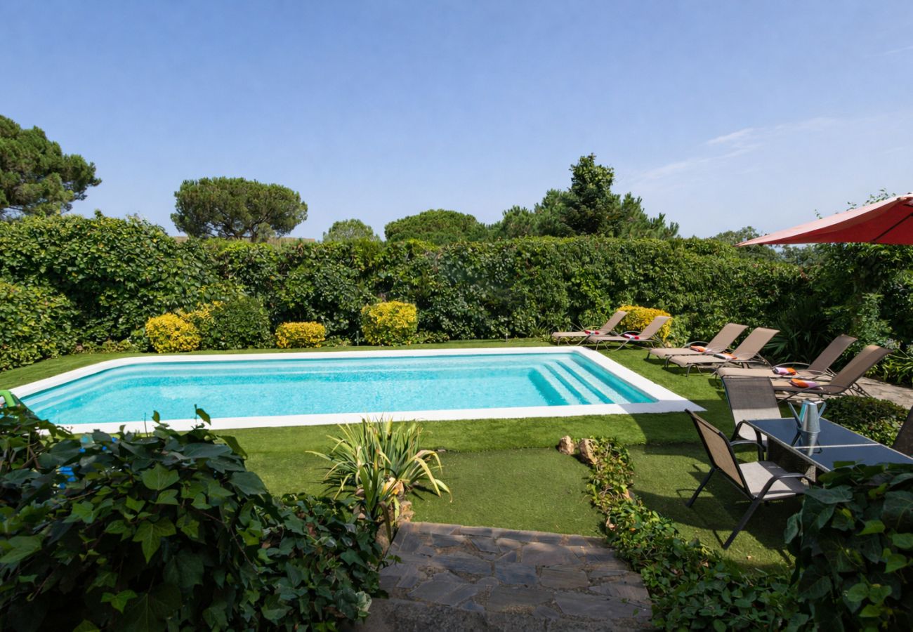 Villa in maçanet de la selva - 2 Private Abodes in One Magnificent Villa!