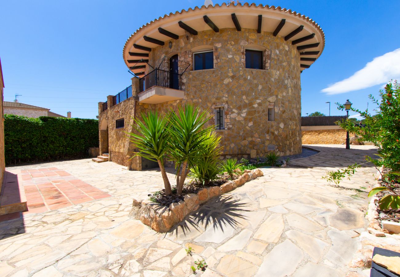Villa in Creixell - Incredible & Unique Costa Dorada Abode!