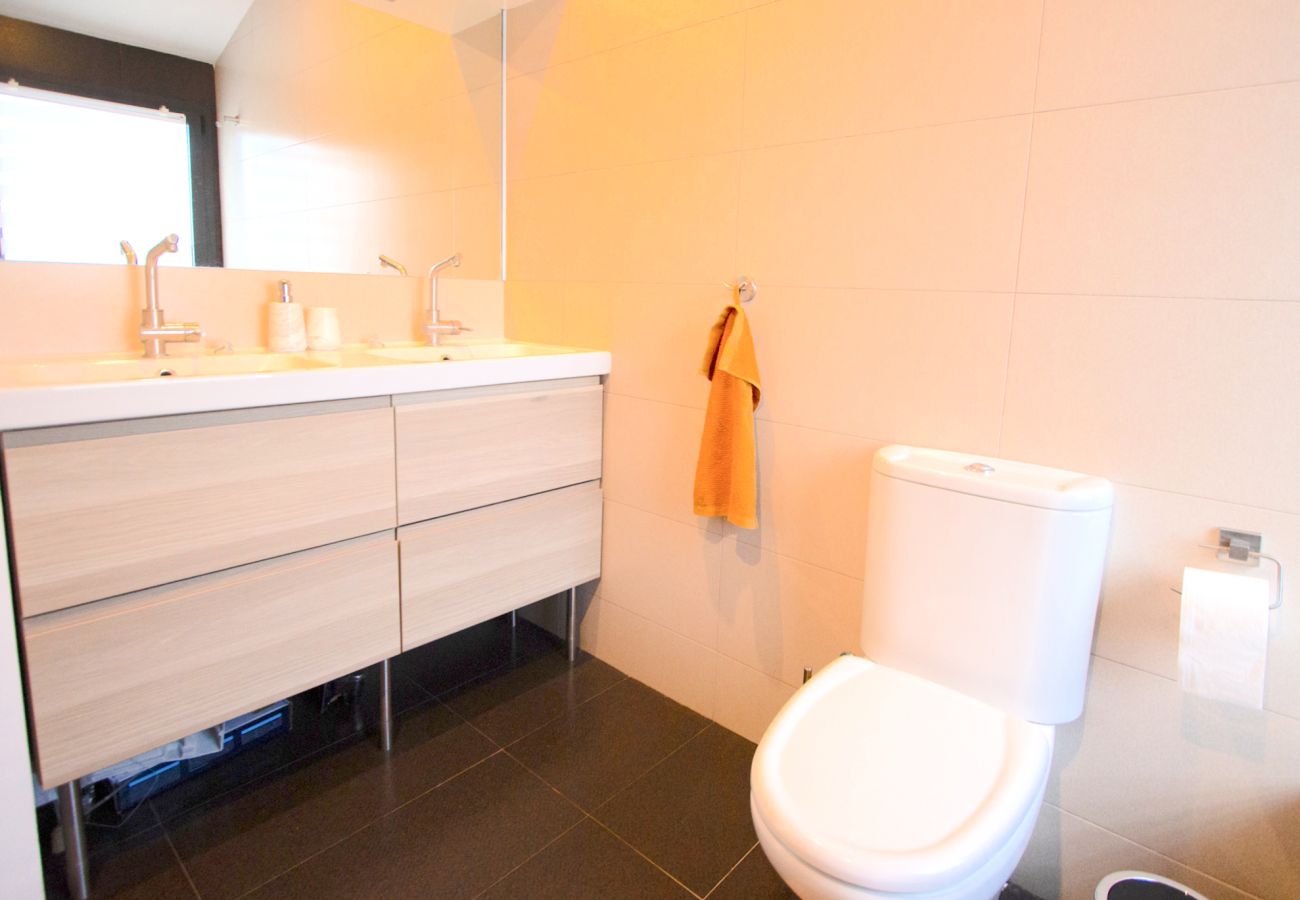 Villa in Sils - Super Modern Magnificence Costa Brava!
