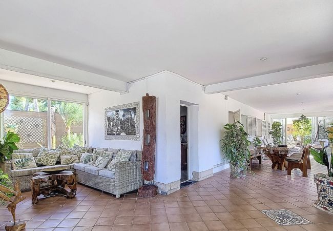 Villa in Cunit - Traditional Elegance 1km to beach Villa in Cunit - Traditional Elegance 1km to beach