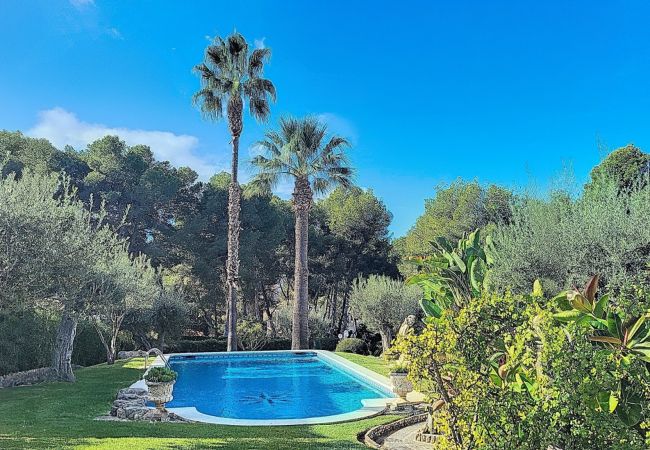 Villa in Cunit - Traditional Elegance 1km to beach Villa in Cunit - Traditional Elegance 1km to beach