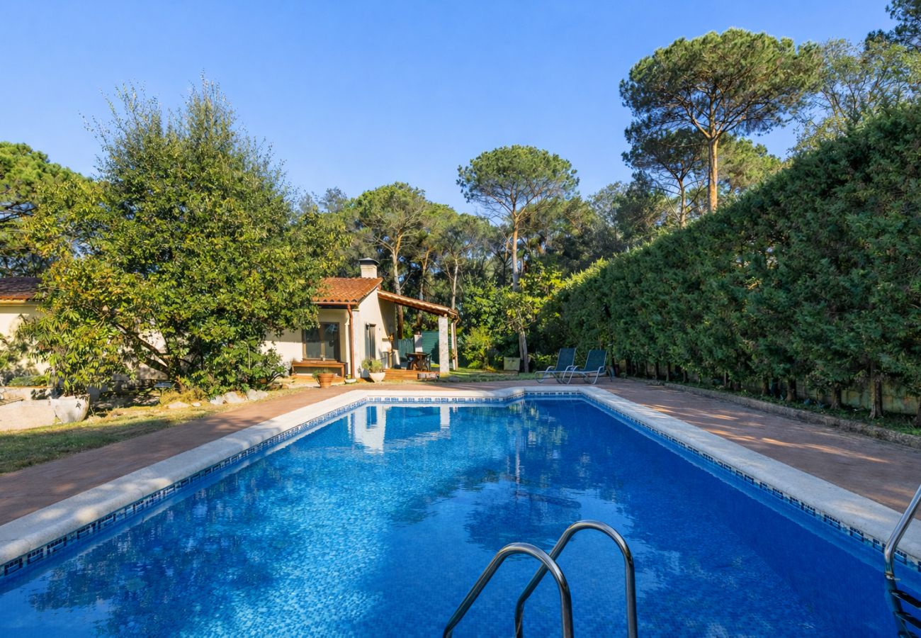 Villa in Sils - Spacious Countryside Costa Brava Relax 