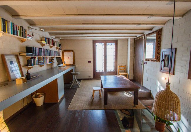Villa in Argentona - Winter Cozy with Jacuzzi & Fire 27km to Barcelona! Villa in Argentona - Winter Cozy with Jacuzzi & Fire 27km to Barcelona!