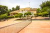 Villa in Sabadell - Nature, pool, tennis, 15 minutes to Barcelona! Villa in Sabadell - Nature, pool, tennis, 15 minutes to Barcelona!